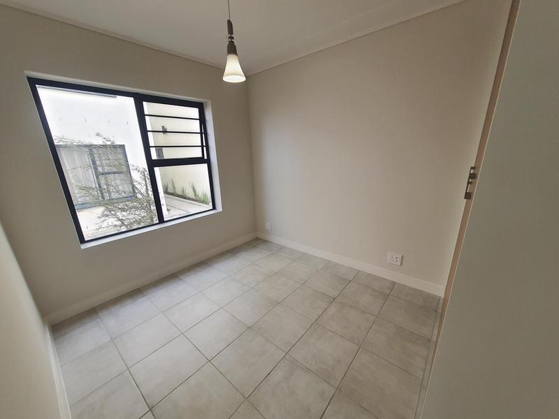 To Let 1 Bedroom Property for Rent in Gordons Bay Western Cape